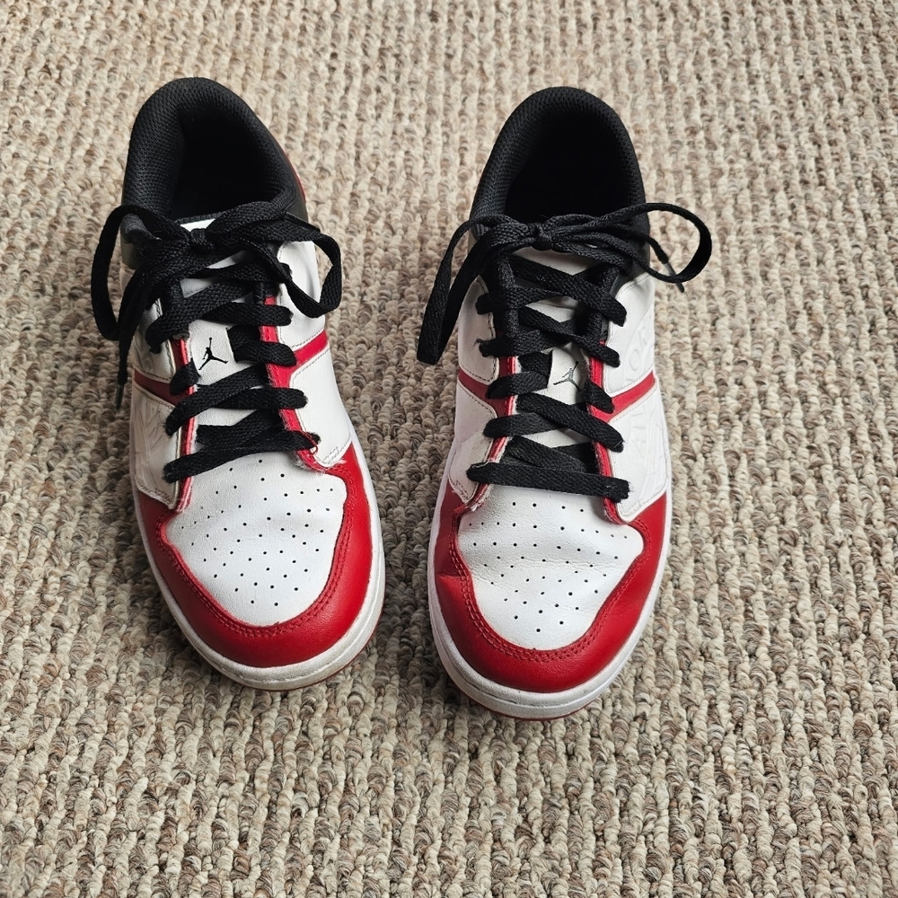Nike Black and White Sneakers